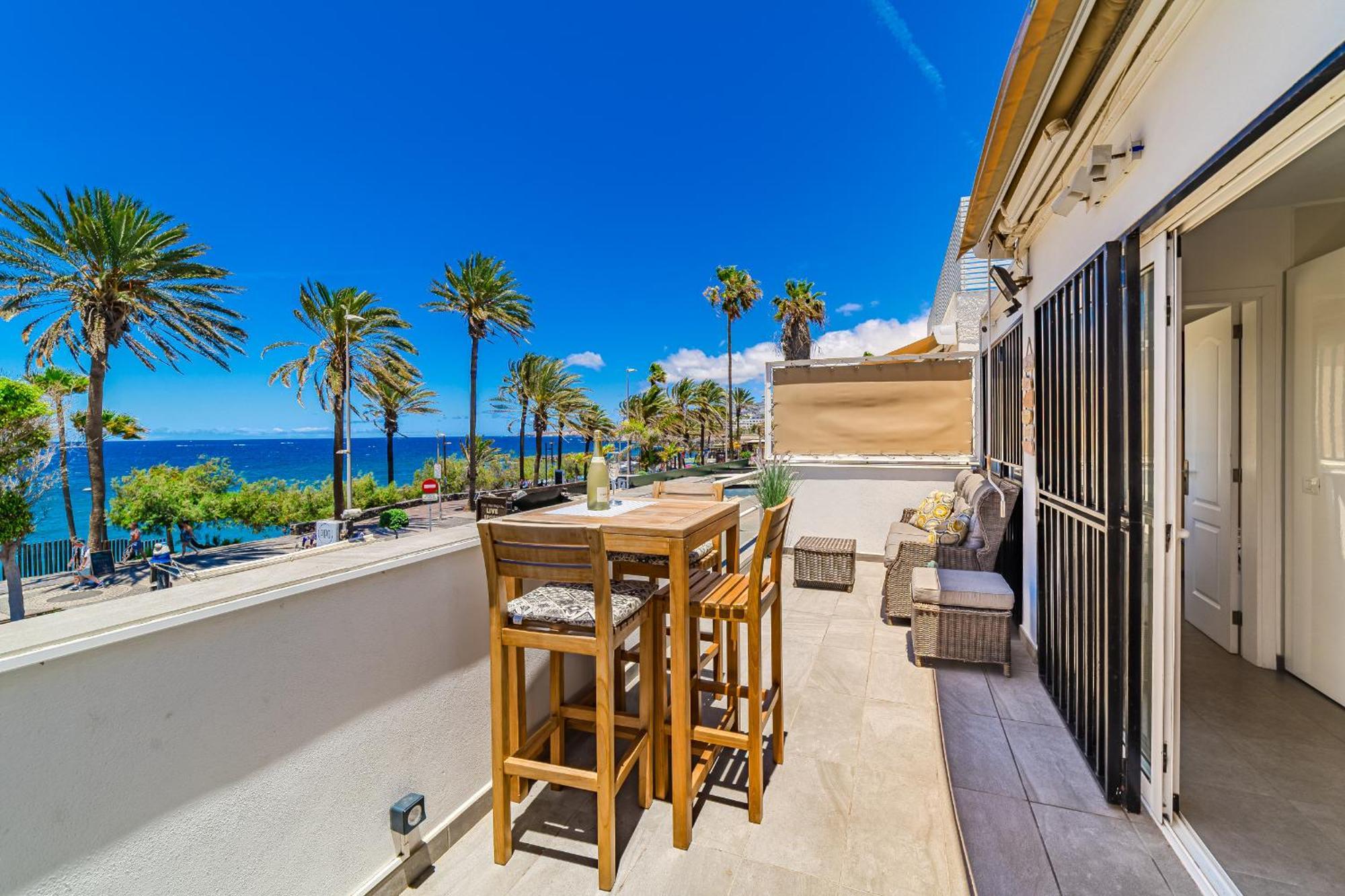 Front Of A Beach Aircon Las Americas Costa Adeje Playa de las Americas  Exterior foto